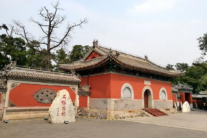 正觉寺 300x200 - 圆明园正觉寺入口是哪个门